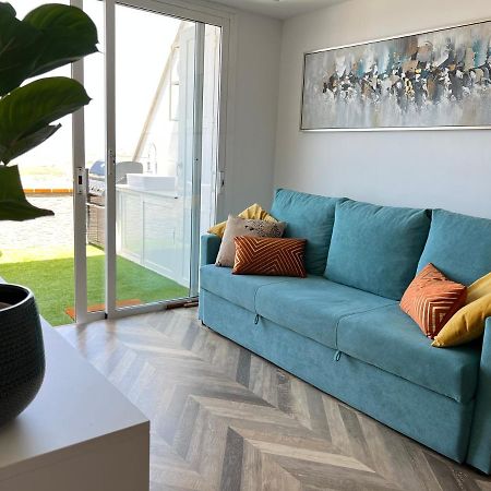 2 Bedroom Apartment With Breathtaking View Of The Sea - Sunset 아데제 외부 사진