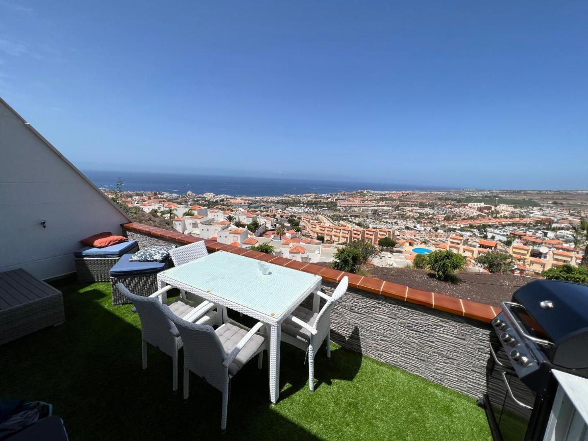 2 Bedroom Apartment With Breathtaking View Of The Sea - Sunset 아데제 외부 사진