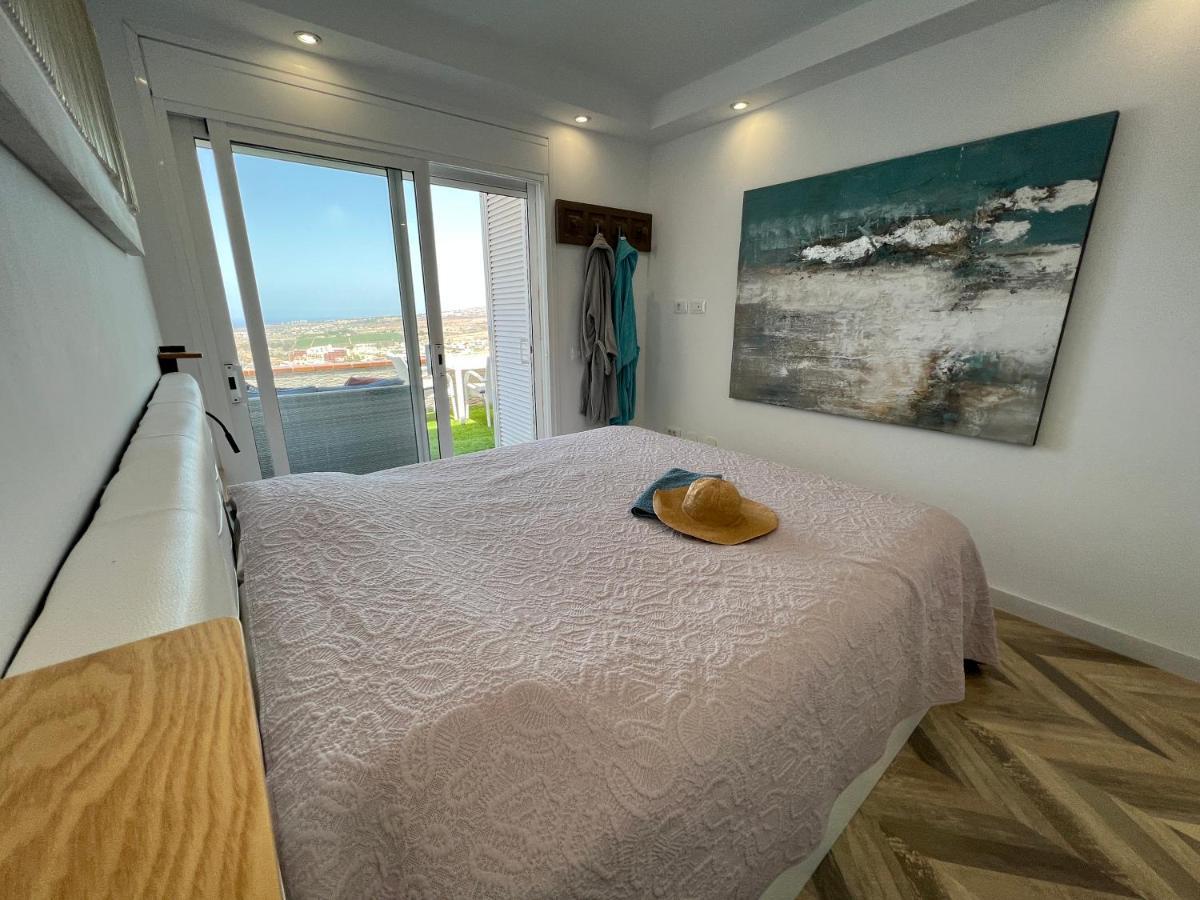 2 Bedroom Apartment With Breathtaking View Of The Sea - Sunset 아데제 외부 사진