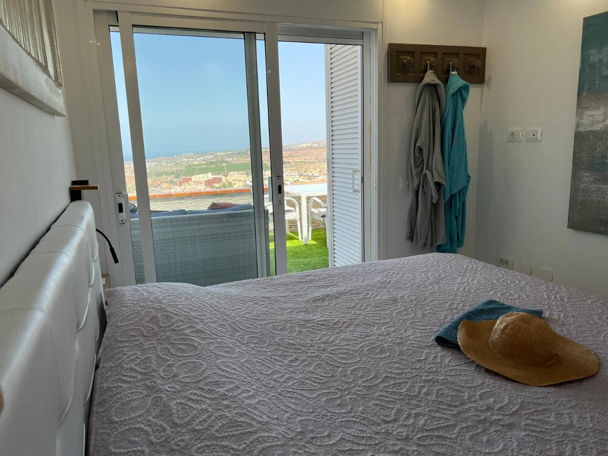 2 Bedroom Apartment With Breathtaking View Of The Sea - Sunset 아데제 외부 사진
