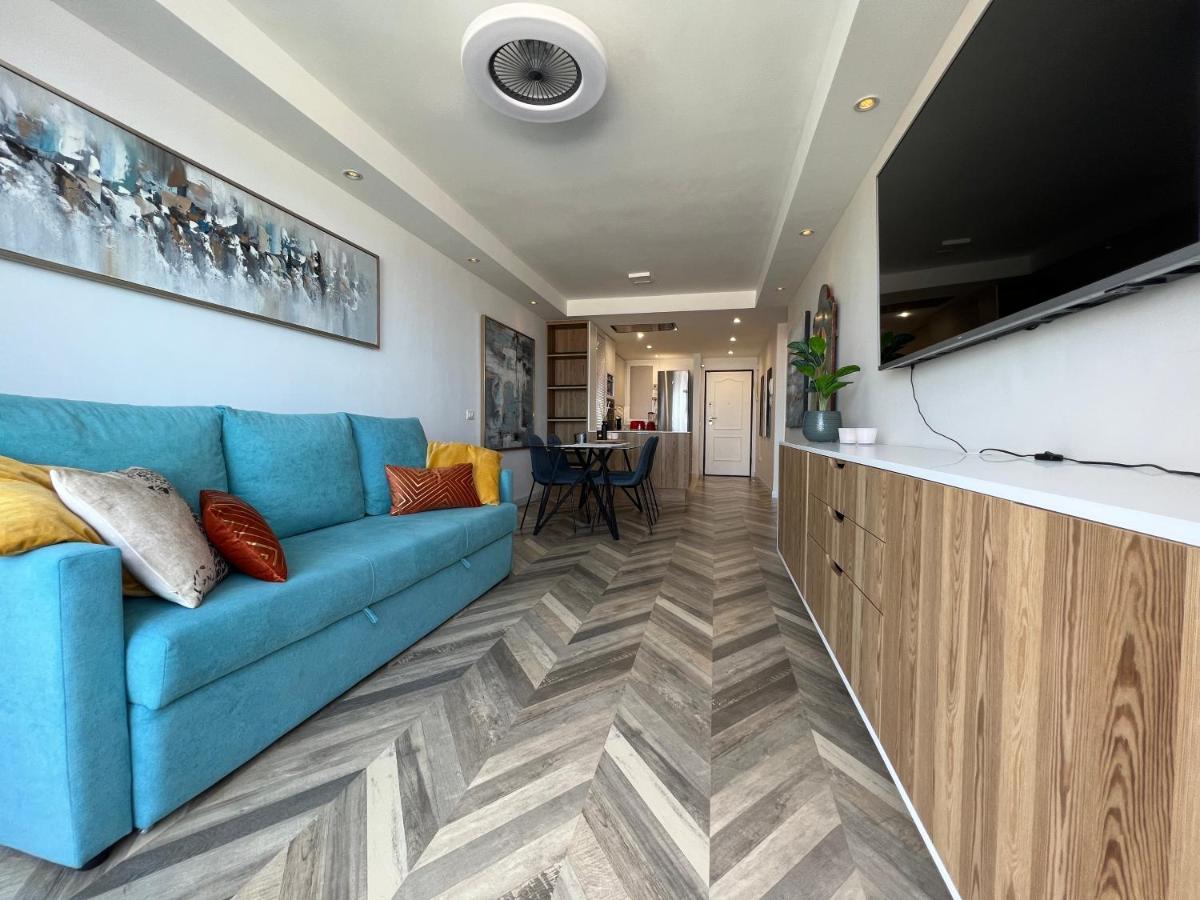 2 Bedroom Apartment With Breathtaking View Of The Sea - Sunset 아데제 외부 사진