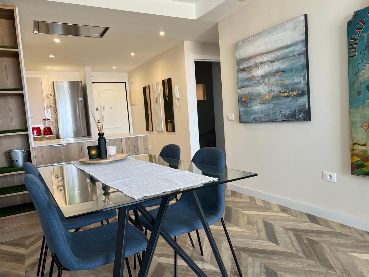 2 Bedroom Apartment With Breathtaking View Of The Sea - Sunset 아데제 외부 사진