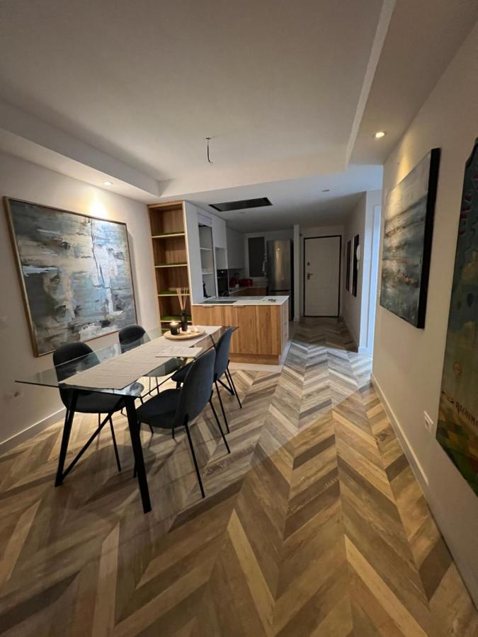 2 Bedroom Apartment With Breathtaking View Of The Sea - Sunset 아데제 외부 사진