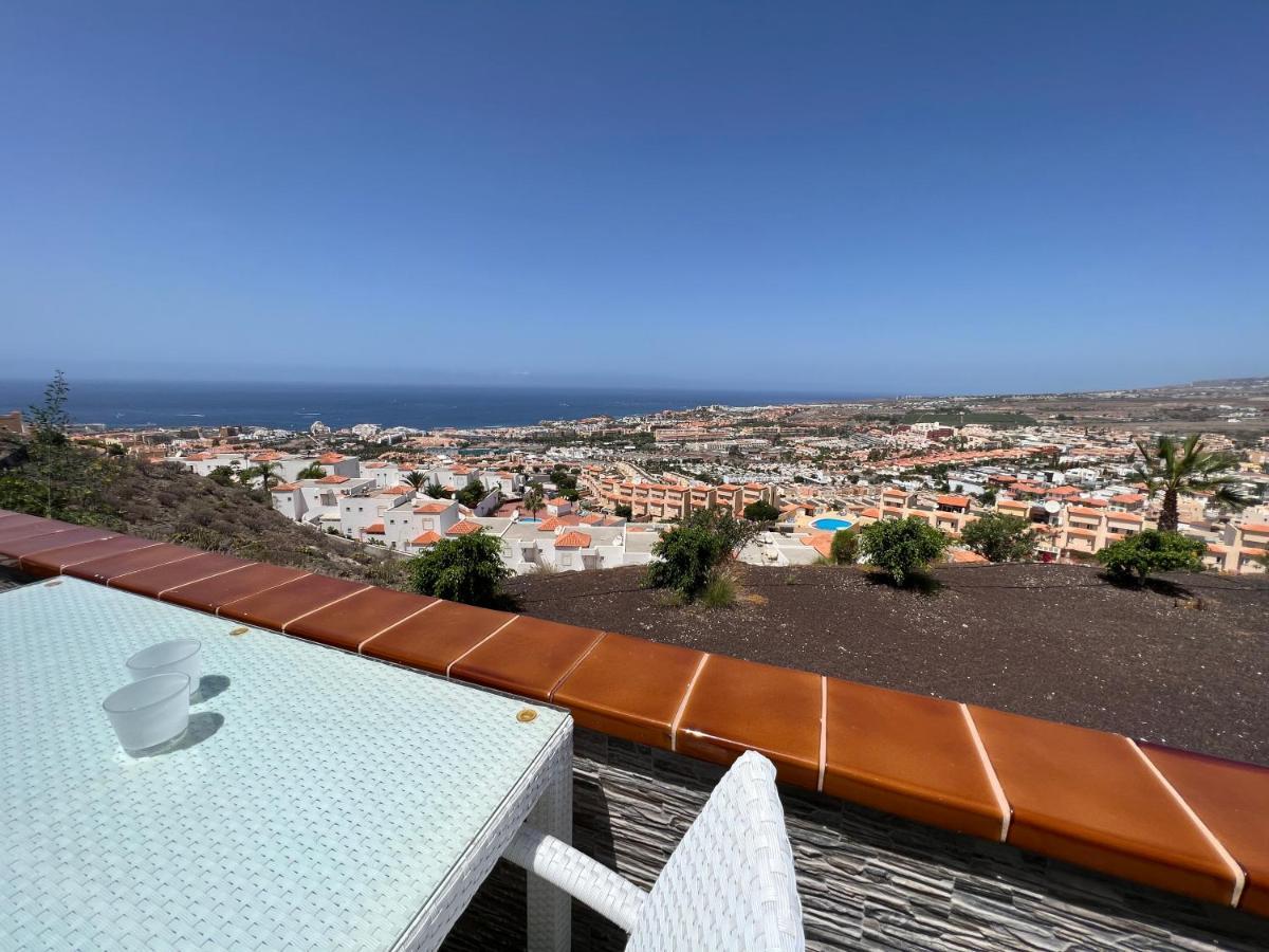 2 Bedroom Apartment With Breathtaking View Of The Sea - Sunset 아데제 외부 사진